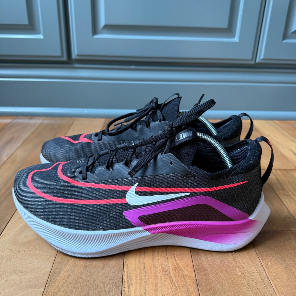 Nike Zoom Fly 4 Running Shoes Mens Size 11.5 Black Purple CT2392-004 Sneakers
